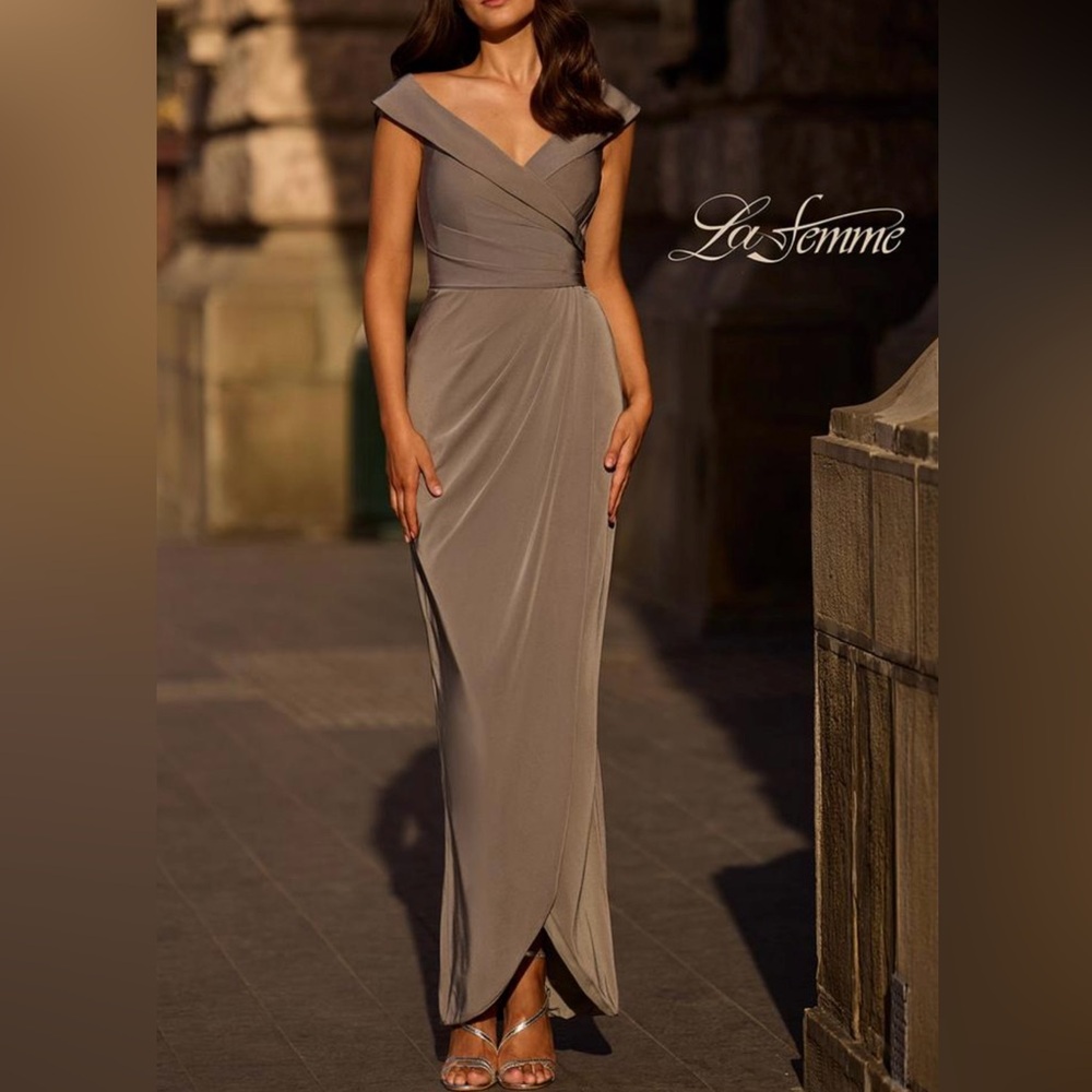 La Femme 25206 Mother Of The Bride Dress In Pewter, Size 12, Mother Of Groom